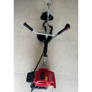 Máy cắt cỏ Kamafuji Tj53 lòng 44li động cơ 2 thì