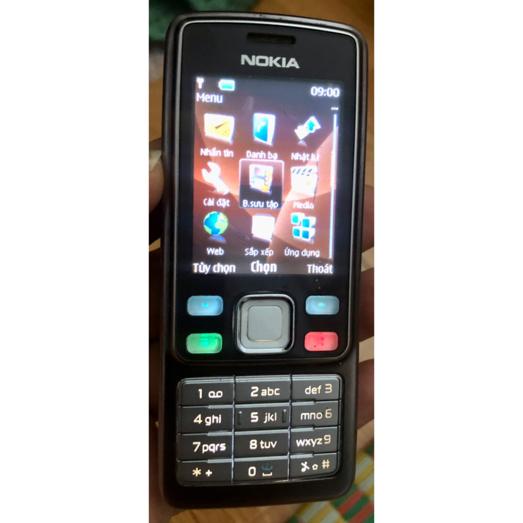 Xác Nokia 6300 lên màn ôce, không bin đủ nắp, ae sưu tầm lấy đồ , nghe nhạc giải trí hoài niệm đồ cổ