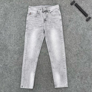 Quần  jean nam màu xám khói trơn, xám nhạt  dáng suông ống  đứng dáng slimfit ôm vừa, chất mềm co dãn 4 chiều denim