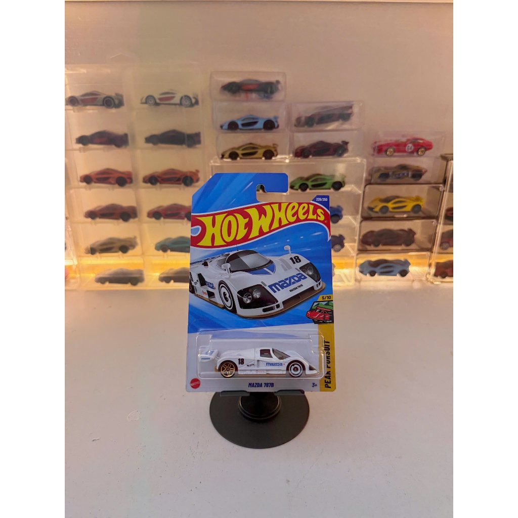 Xe mô hình đồ chơi Hotwheels Mazda 787b case M 2025