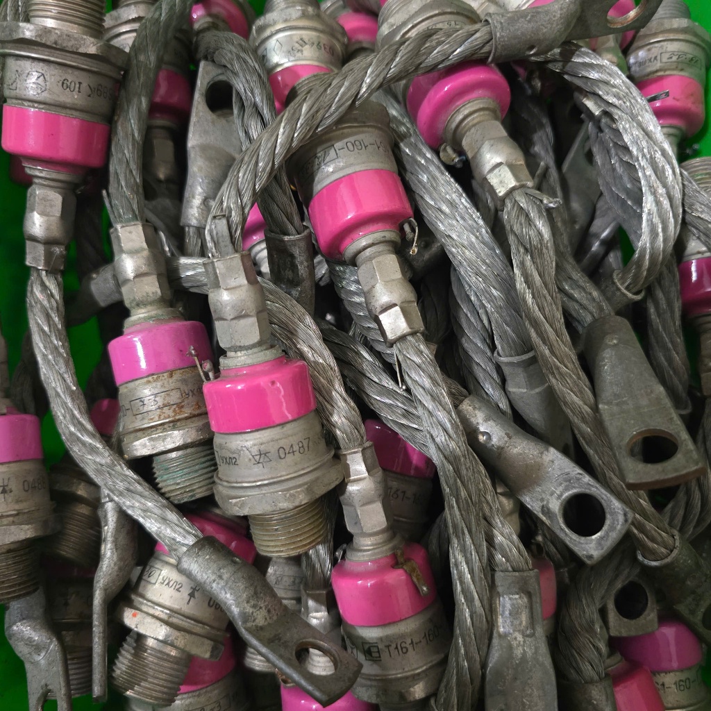Thyristor -Diot điều khiển 50A - 80A - 100A- 125A, 160A  của Liên Xô sản xuất.