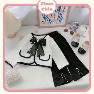  S233 Chun Chin | Set Áo Khoác Dạ Tweed Trắng Nơ Quần Loe Đen Xẻ Gấu Cho Bé Gái 9-22kg 