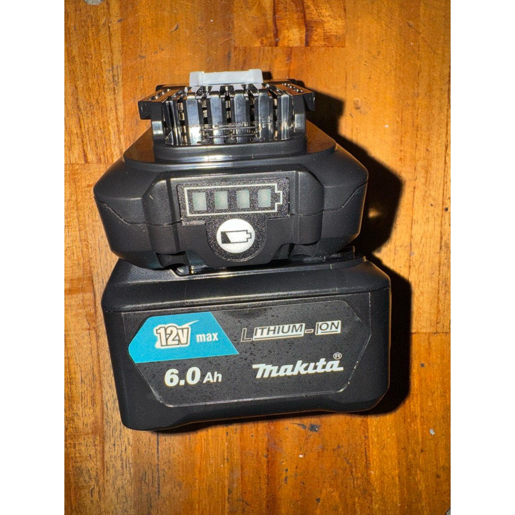 Makita 12v max 5ah cell sony nhận sạc hãng