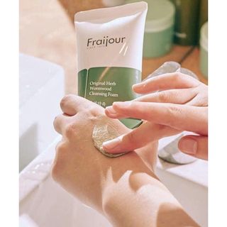 sữa rửa mặt fraijour