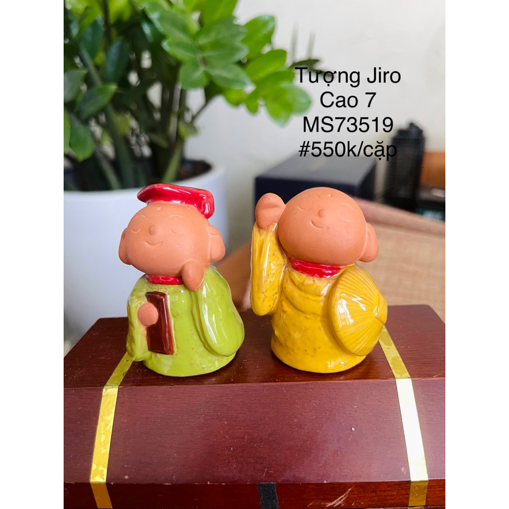 Tượng gốm Jiro Nhật