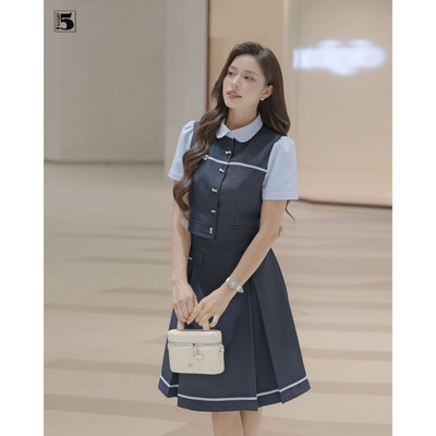 Set bộ nữ Twentyfive gồm áo kiểu ngắn tay, phối cổ, tay áo, chân váy dài xòe SAVH34
