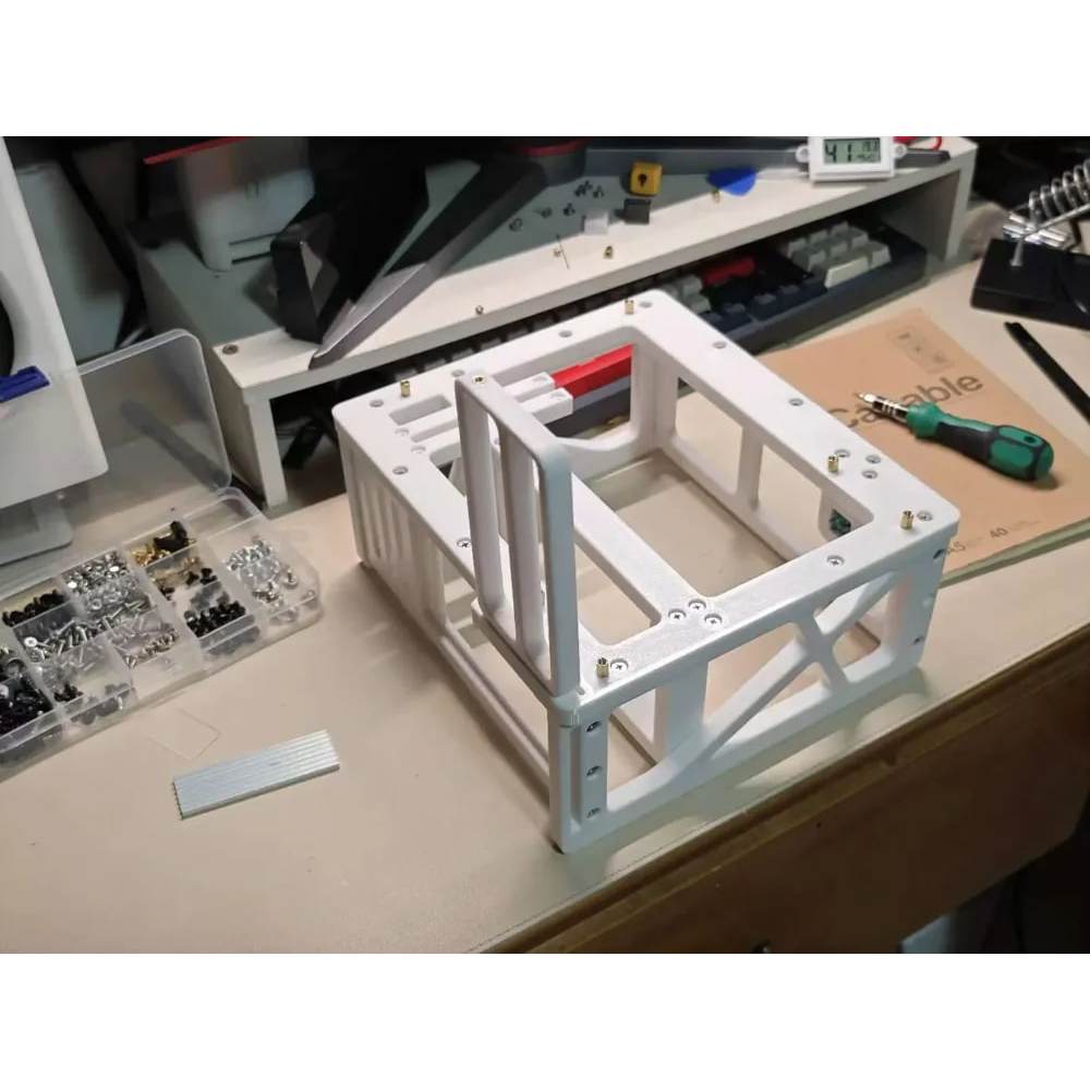 Vỏ case Mini ATX – Thiết kế gọn gàng, lắp ghép dễ dàng