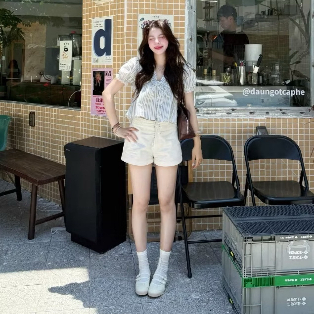 (ẢNH OLDSCHOOL) Áo babydoll chất thô kẻ sọc xanh phối ren xẻ V ngực IRENE TOP 7007 | BigBuy360 - bigbuy360.vn