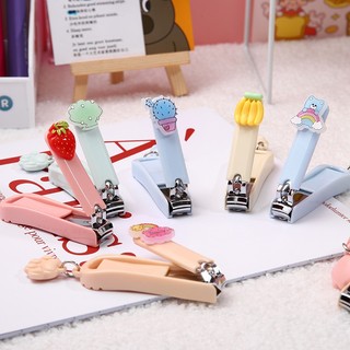 Bấm Móng Tay Nhiều Màu Kèm Charm Dễ Thương – Phụ Kiện Làm Đẹp Mini
