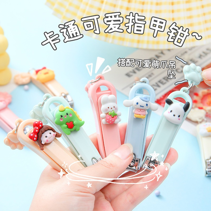 Bấm Móng Tay Nhiều Màu Kèm Charm Dễ Thương – Phụ Kiện Làm Đẹp Mini