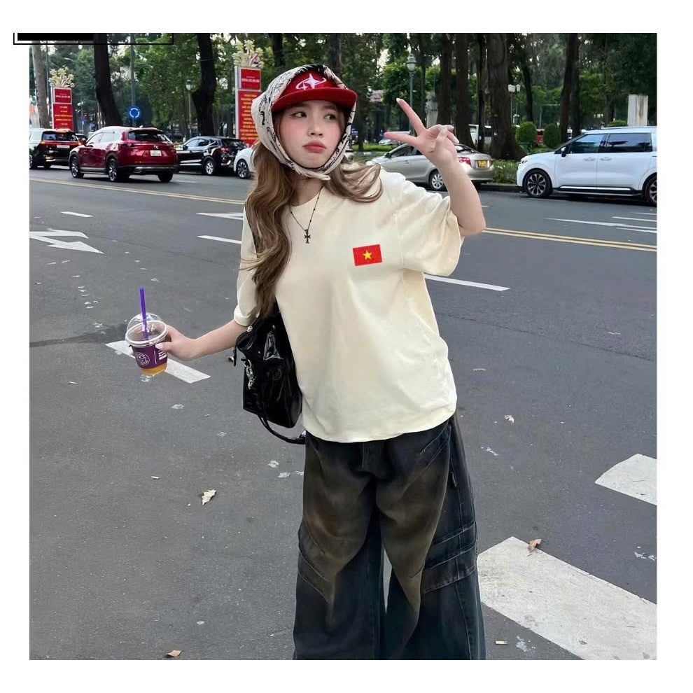 Áo thun phông nữ nam form rộng chất liệu cotton xịn thoáng mát KONOVA in hình VIET NAM Konova store