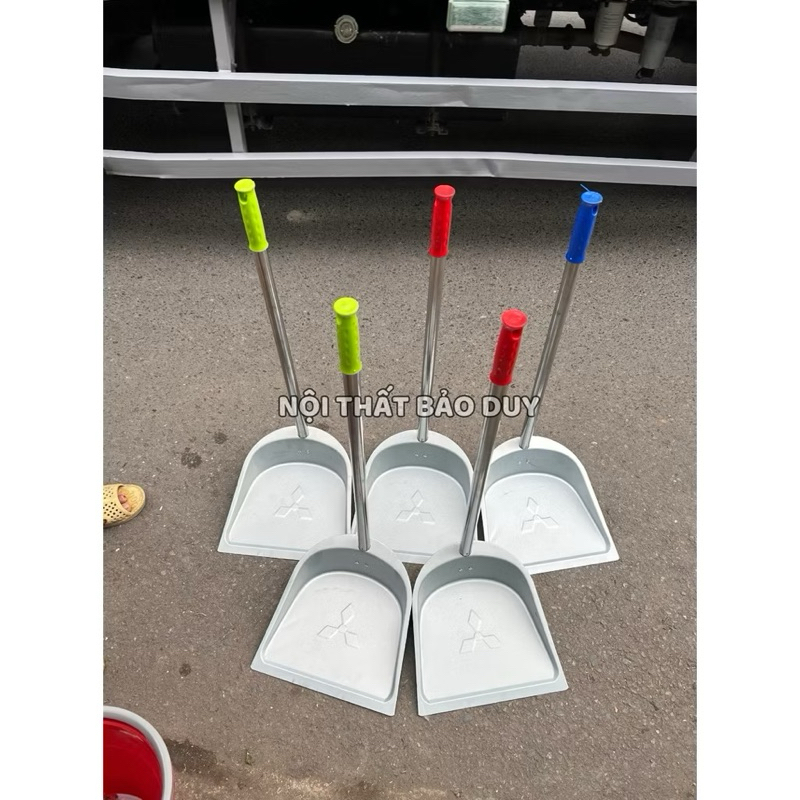 hốt rác cán inox hàng tại xưởng giá mềm