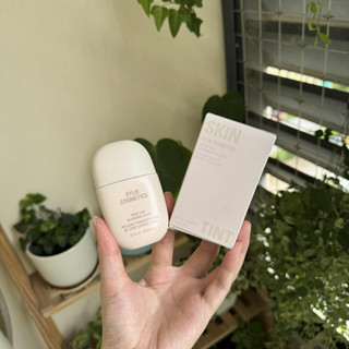 Kem nền dạng tint Kylie skin tint blurring elixir 30ml