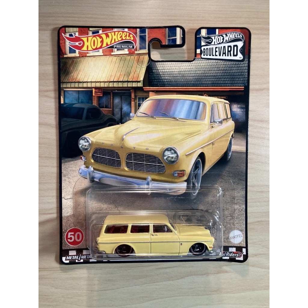 Xe mô hình Hot Wheels Premium Volvo P220 Estate Wagon Boulevard Series (2022)