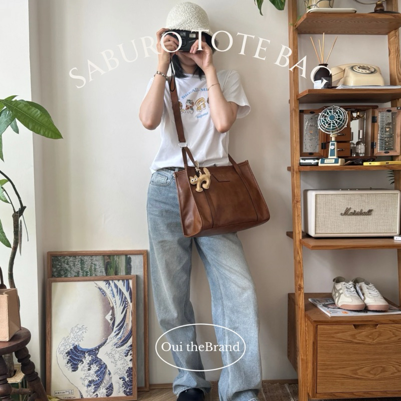 [ Tặng 𝗖𝗵𝗮𝗿𝗺 Random ] 𝗦𝗮𝗯𝘂𝗿𝗼 さぶろう 𝗟𝗲𝗮𝘁𝗵𝗲𝗿 𝗧𝗼𝘁𝗲 𝗕𝗮𝗴 - Túi Tote Premium SABURO ( Ouithebrand ) | BigBuy360 - bigbuy360.vn