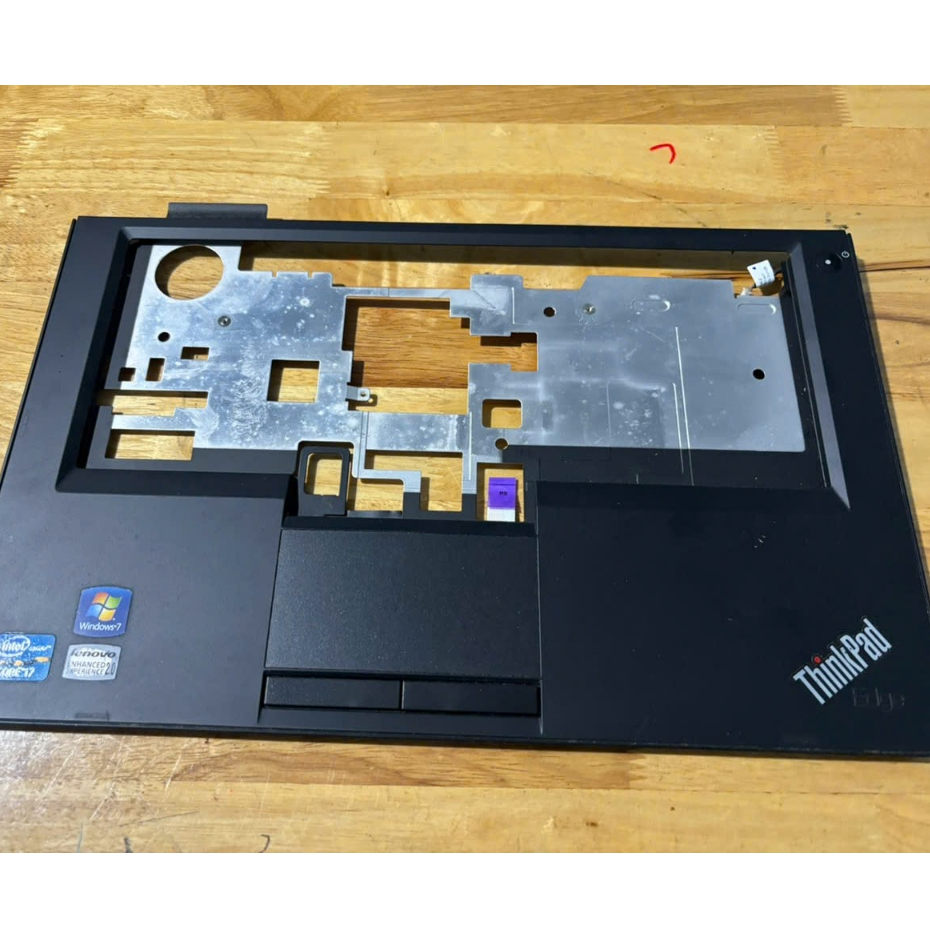 Thay vo mat C laptop lenovo E420