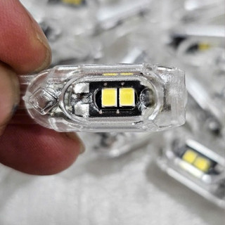  Đèn LED T10 Đèn xi nhan xe máy  xi nhan Led chân T15 T10 đèn lùi cho ô tô xe máy 