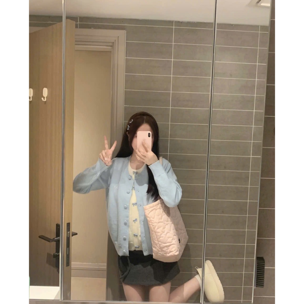 Áo Khoác Len Dài Tay, Áo Cadigan Lông Thỏ Cổ Tròn  Phối 2 Lớp Thêu Nơ Ngực Xinh Xăn Cài Cúc Bọc Dạ Hàng Qccc Shopquacam | BigBuy360 - bigbuy360.vn