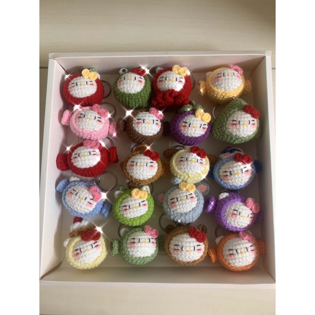 Móc khóa len/ móc khoá Hello Kitty/ móc treo balo Hello Kitty đáng yêu