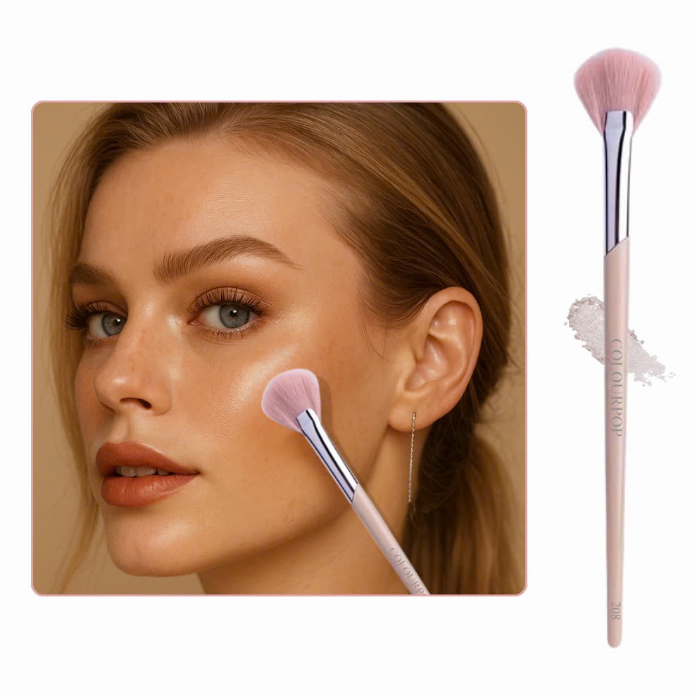 Cọ trang điểm highlight dạng quạt COLOURPOP Fan Highlight Brush C208