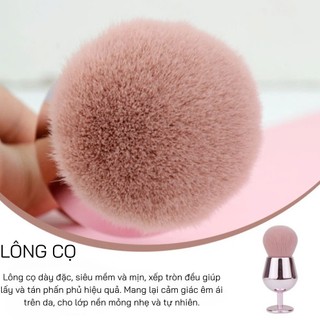 Cọ Phủ Phấn Siêu Mềm Có Tay Cầm COLOURPOP Powder Kabuki C166
