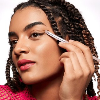 Cọ tán mày kẻ mắt đầu mảnh COLOURPOP Fine tip eyeliner C184