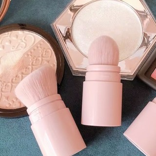 Cọ tán má hồng có nắp kem nền đa năng COLOURPOP Kabuki Brush C126