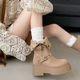 Giày boost / bốt nữ đế cao 7cm bẻ gấu da lộn khuy ngang cao bồi đi học đi chơi du lịch ( Đai trên tháo rời được )