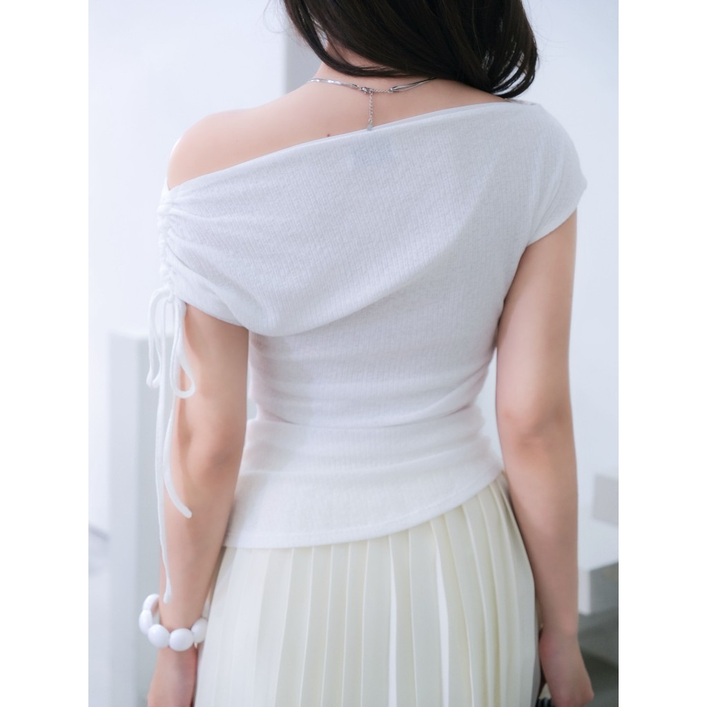 Áo Thun Lệch Vai Phối Ren La Boutique AK003-2507LAT | BigBuy360 - bigbuy360.vn