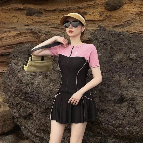 [ BKN 999 ] Size (M-L-XL) Bộ áo tắm, sét đồ bơi đi biển kín đáo, áo tay ngắn váy xòe phối viền tôn dáng HÀ BIKINI | BigBuy360 - bigbuy360.vn