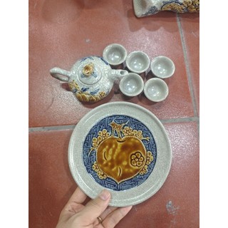 Bộ ấm trà men rạn đắp nổi