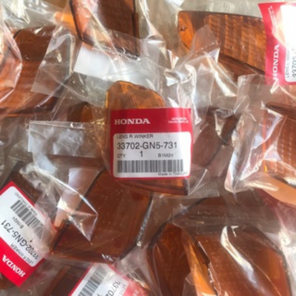 Cặp chụp xi nhan sau Dream lùn  - 33702-GN5-731/ 33703-GN5-731