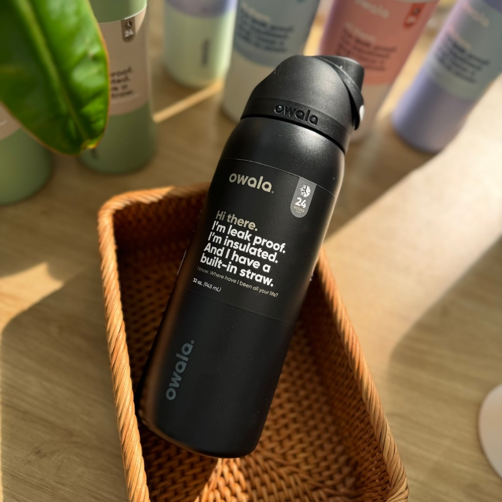 Bình Giữ Nhiệt Thể Thao Owala FreeSip 32oz ( 900ml ) Very,Very Dark Hàng Đảm Bảo Chính Hãng