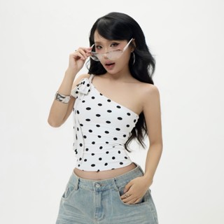   BOW POLKA DOTS   Áo chấm bi 2 lớp lệch vai thắt nơ ôm body DANEJI 
