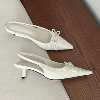  Giày cao gót mũi nhọn bít đầu hở gót giày trắng đế cao 6cm hàng QC FULLBOX  SẴN SIZE 36,39  