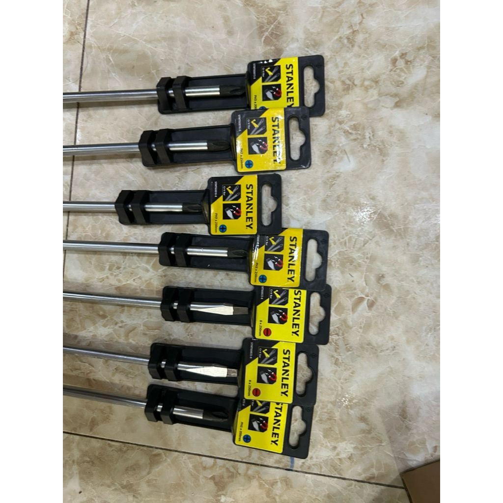 tô vít stanley 8x200 8x250 dẹt và 4 cạnh bake PH3