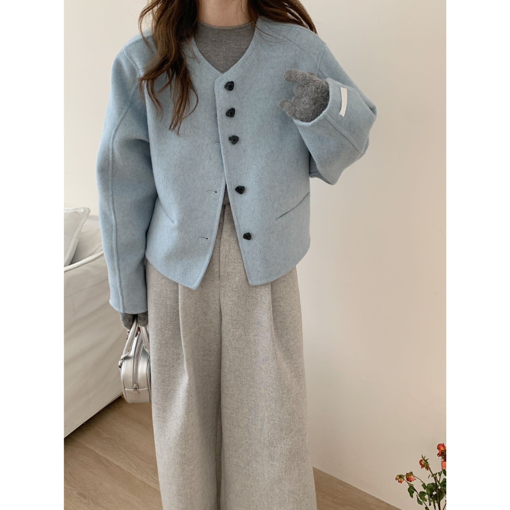 Áo khoác dạ lông cừu nữ dáng ngắn cúc tam giác Quảng Châu cao cấp