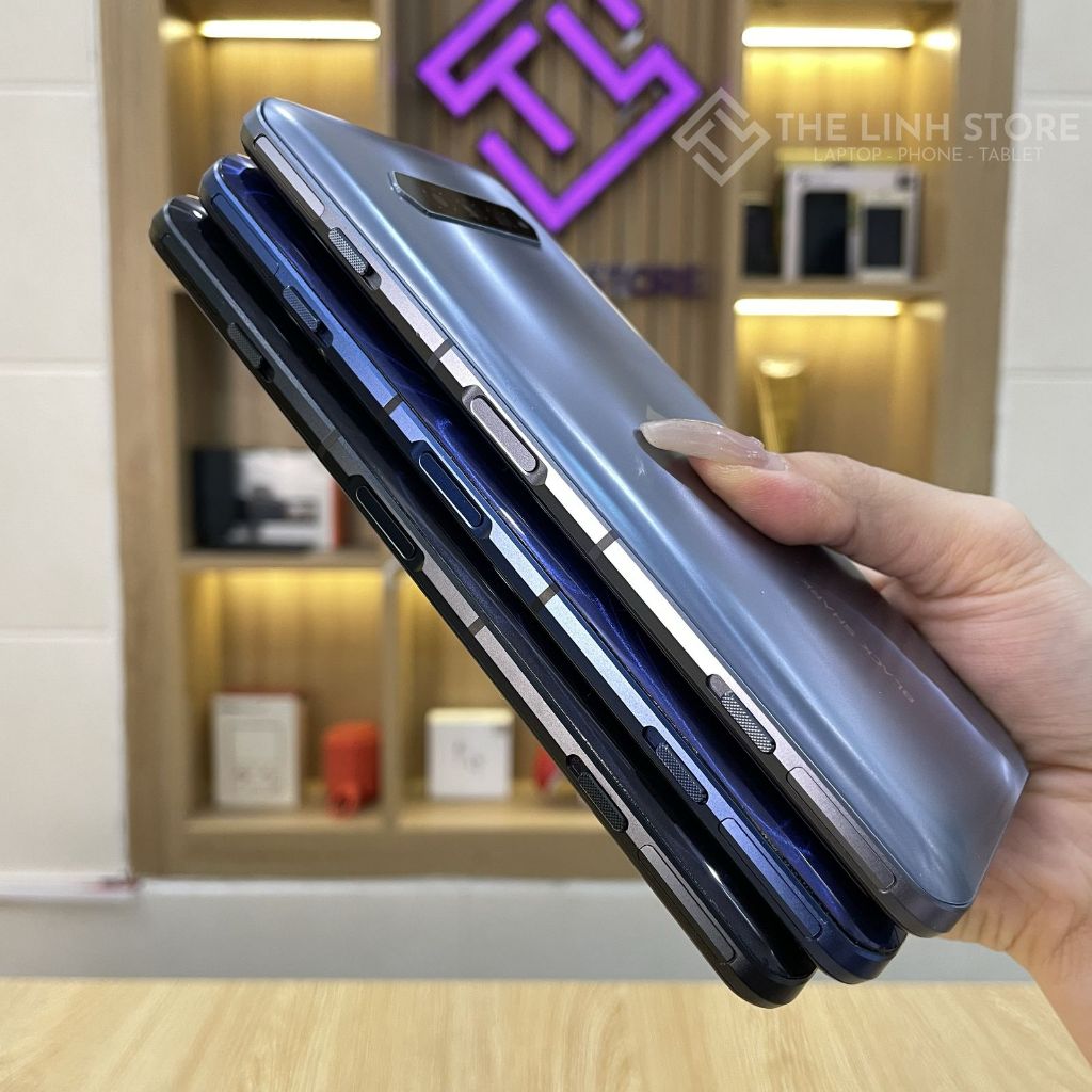 Điện thoại Xiaomi Black Shark 4/4S màn SuperAMOLED 144Hz | BigBuy360 - bigbuy360.vn