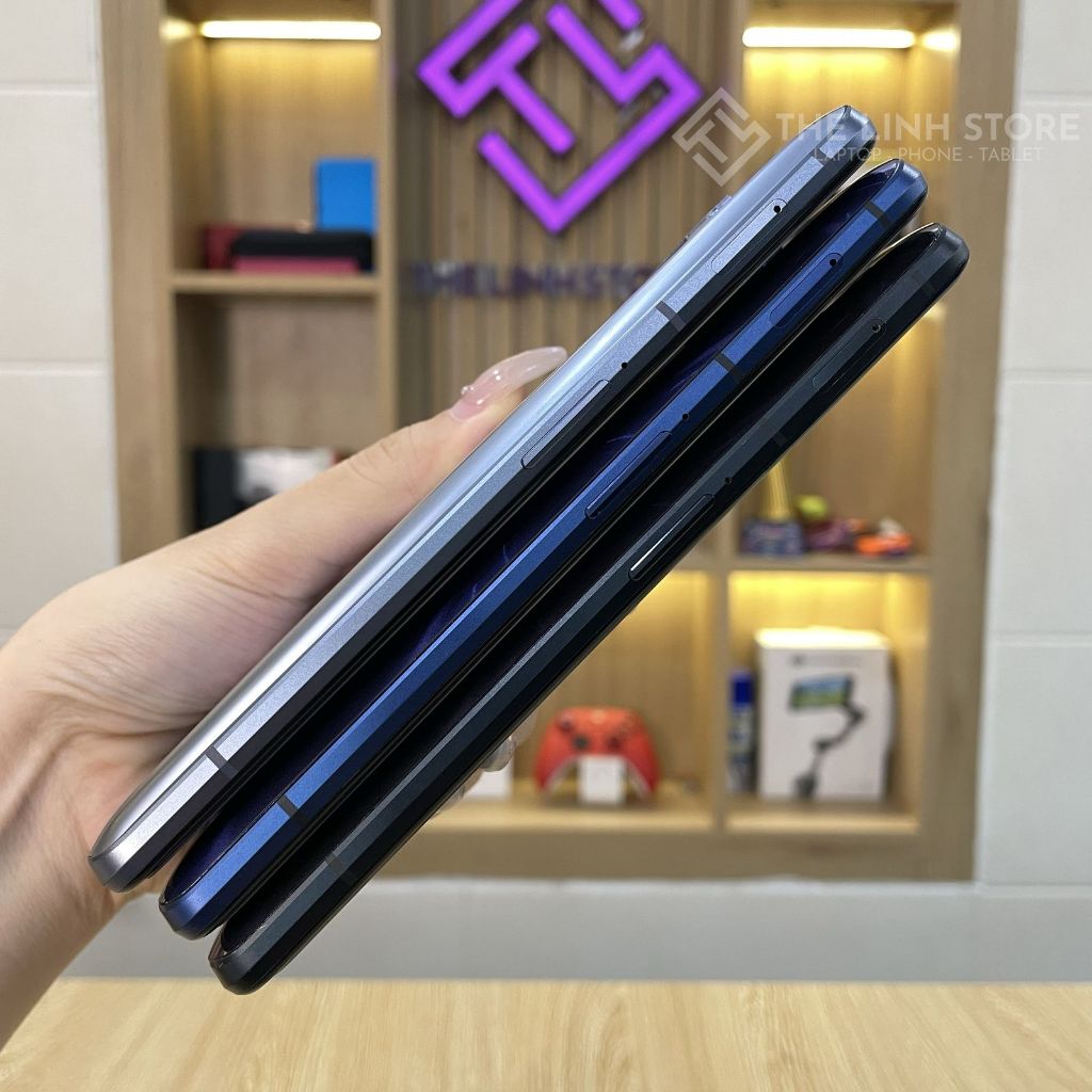 Điện thoại Xiaomi Black Shark 4/4S màn SuperAMOLED 144Hz | BigBuy360 - bigbuy360.vn