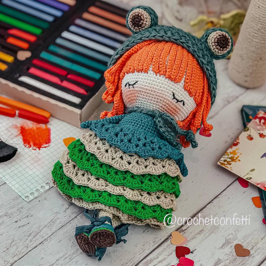 (File PDF) Chart hướng dẫn móc len búp bê Cute Frog