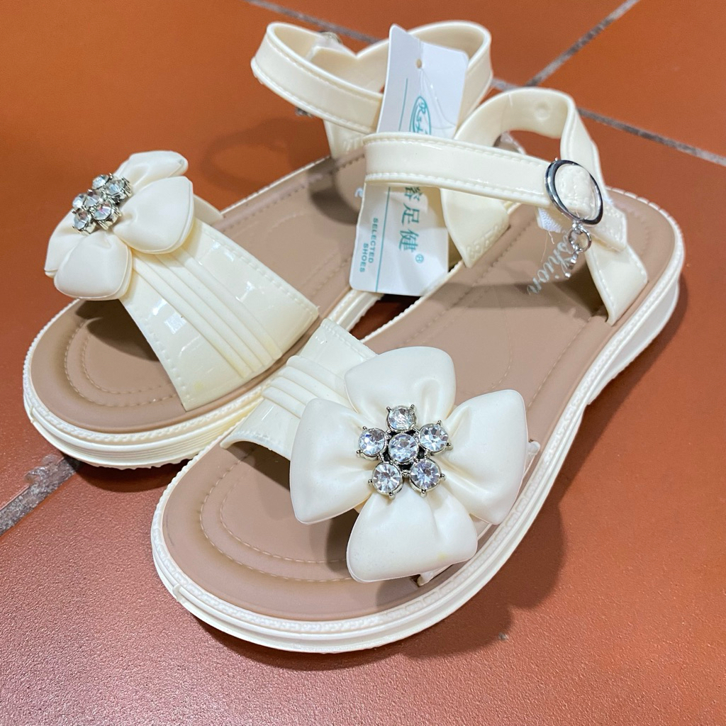 Dép quai hậu nhựa cho bé gái 6 đến 9 tuổi