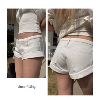 Quần Short Cạp Thấp Jean Màu Trắng - Low-waist Short - SLAYA MOOD (Form nhỏ khách giúp shop đọc kĩ bảng size nhé)