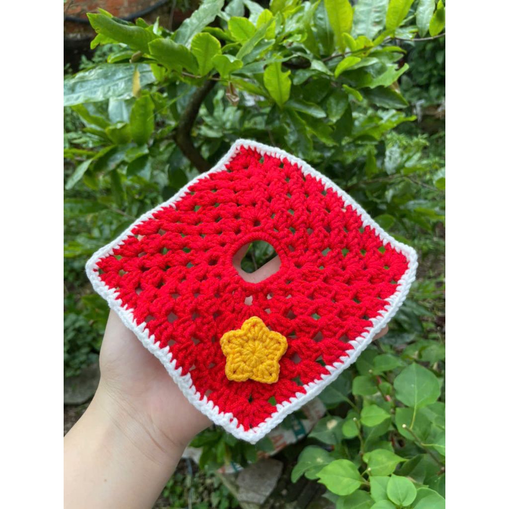 Scrunchies len cờ đỏ sao vàng (handmade)