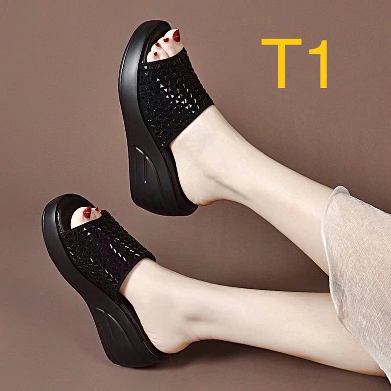 Dép Phong Cách Mới Tặng Mẹ Dép Mùa Hè Dép Đế Bằng Thời Trang Trung Niên Đế Cao Su Mềm Chống Nước NGKT1T2