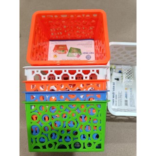 rổ nhựa chữ nhật 10*15cm trắng mầm non