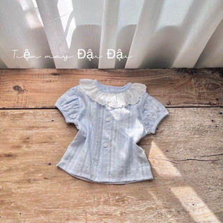 Áo sơ mi trễ vai phối ren cho bé
