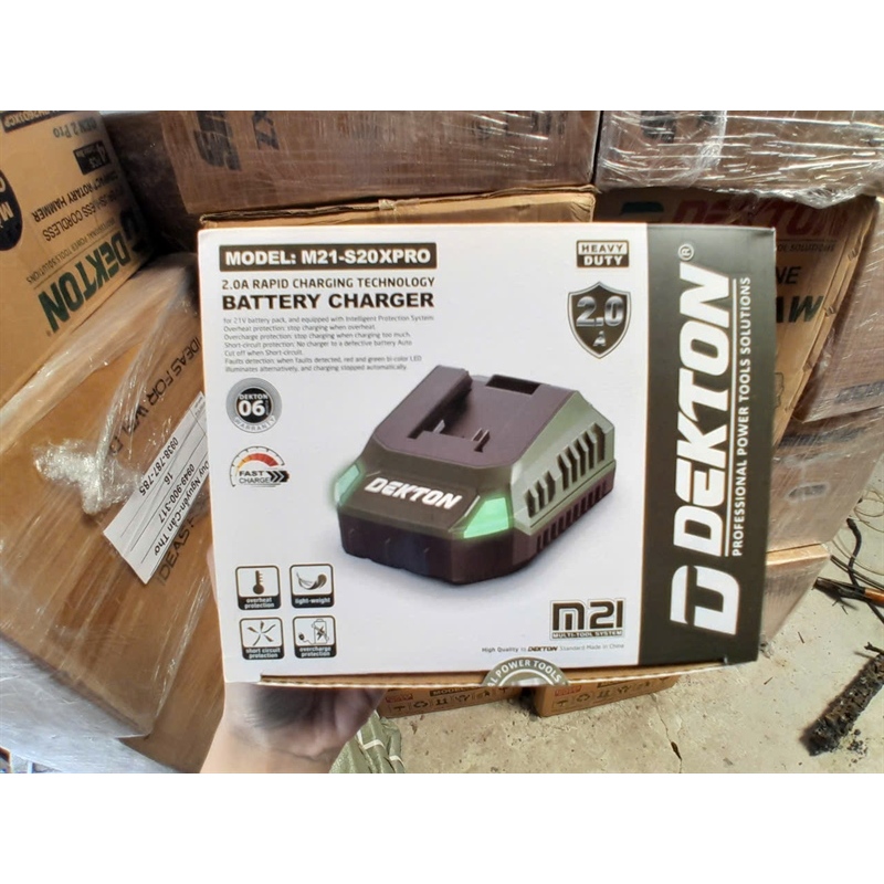 Sạc pin Dekton 21V, 2.0Ah M21-S20XPRO/ B4015PLUS/B4000 / M21-S20PRO / M21-S25A