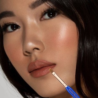Cọ Trang Điểm Môi Chuyên Nghiệp Bdellium Tools Golden Triangle 546 Square Lip