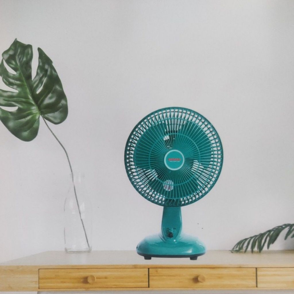quạt bàn SENKO B102