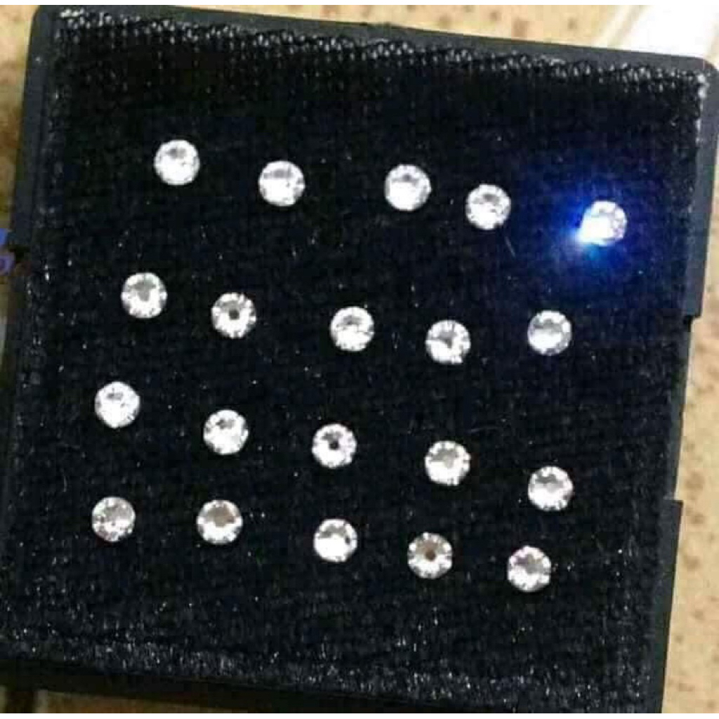 combo 11v đá đính răng chân bằng